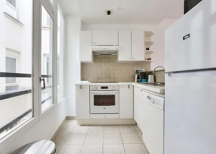 Magnifique Proche Champs-elysees * Paryż